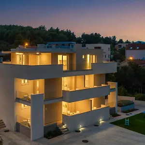 Apartment Alba, Slatine